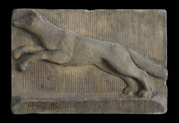 Facade stone with jumping fox, facing stone sculpture sculpture building component stone, Rotterdam City Triangle Vossengang