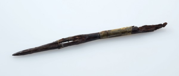 Needle with eye and handle, point with wide eye slightly behind, needle soil find wood bone metal handle, needle, Needle with