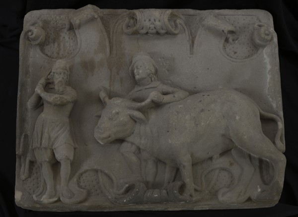 Facade stone of the meat hall, cartouche with two men and ox, facing brick sculpture sculpture building component sandstone