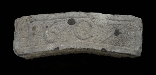 Facing brick with date 1607, from the Barendrechtse sluis on the Maas, facing brick foundation stone building stone limestone 18