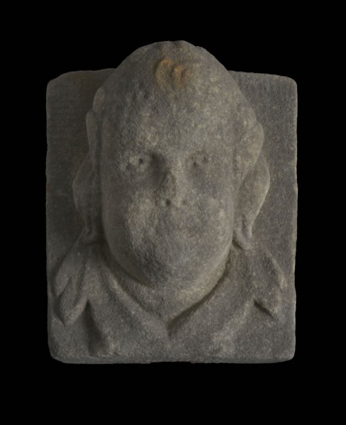 Head, child with round cheeks, gable wall stone ornament sculpture sculpture building component sandstone stone, sculpted Above