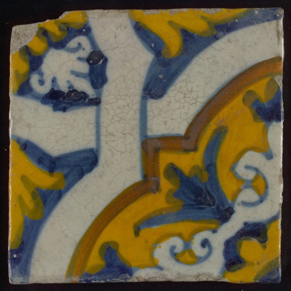 Ornament tile, diagonally across the tile white braid band motif, corner motif quarter rosette, wall tile tile sculpture ceramic