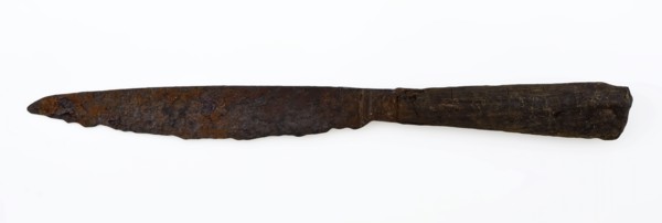 Knife with wooden handle with oval cross-section, knife cutlery ground find iron wood metal, Blade with forged lifting guard