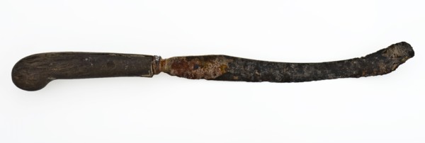 Knife with curved blade and wooden handle with thickened end, knife cutlery soil find iron wood metal, Long backward curved