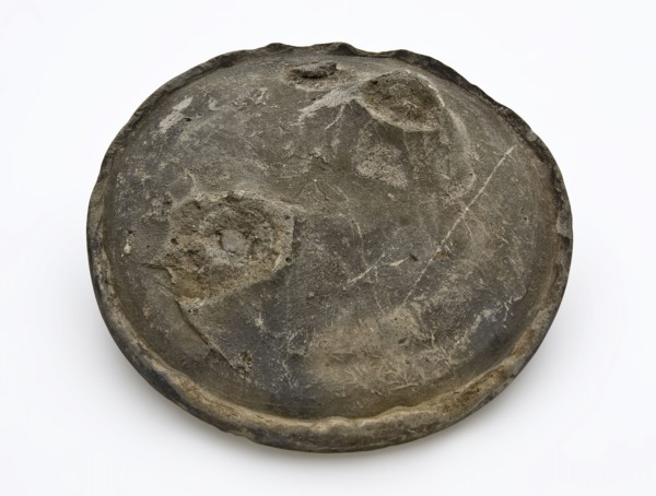 Earthenware lid, dark gray, unglazed, lid closure soil found ceramic earthenware, hand-turned hand-shaped baked Round lid with