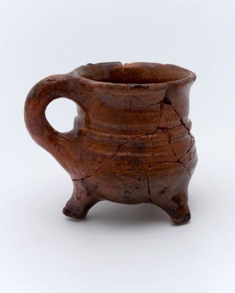 Pottery cooking jug, grape-model, sausage ear, on three legs, grape cooking pot tableware holder utensils earthenware ceramics
