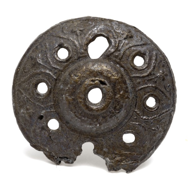 Three round objects of tin and lead, artifact soil found tin metal, casted Tin lid with holes Decorated with molded tendrils Lid