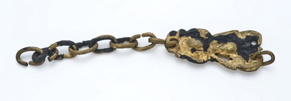 Necklace with oval links and metal plate on which female figure, chain soil find brass metal, Chain consisting of oval links