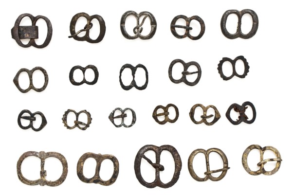 Copper buckles with two oval eyes, clasp fastener component soil find copper brass metal largest, cast 21 copper buckles