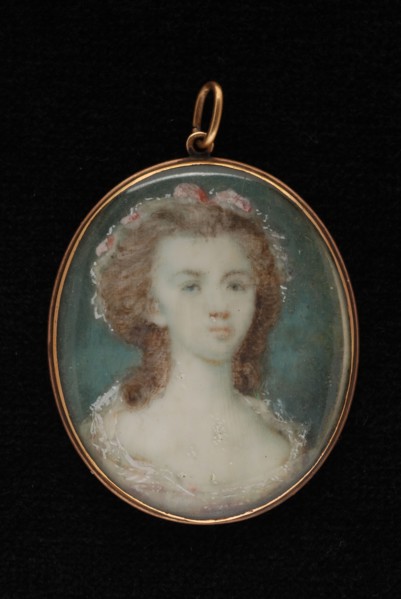 Portrait of woman, portrait medallion miniature painting footage gold? ivory paint watercolor ivory (daily size), Oval copper