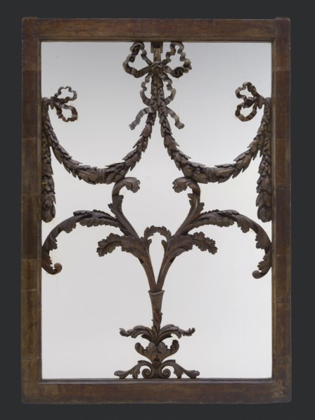 Headlight with carved garlands and leaf motifs, cutting window surface light wood carving sculpture sculpture wood oak wood