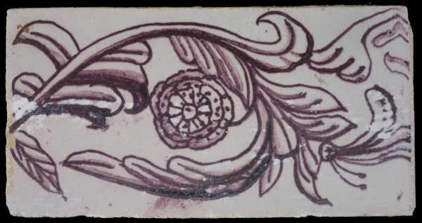 Rectangular purple border tile on white ground with sling, border tile wall tile tile sculpture ceramic earthenware glaze, baked