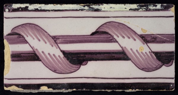 Rectangular purple border tile, surrounded decor, enclosed column, with dark purple parallel lines as edge decoration, yellow