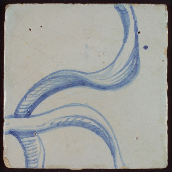 Tile with blue winding garlands, tile pilaster footage fragment ceramic pottery glaze, d 1.4