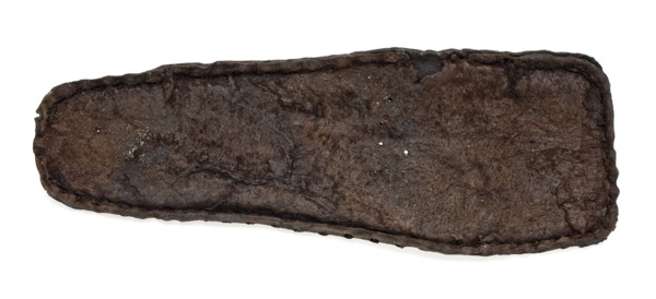 Leather sole of shoe, round heel, flat nose, around sewing thread, shoe footwear clothing soil find leather, archeology