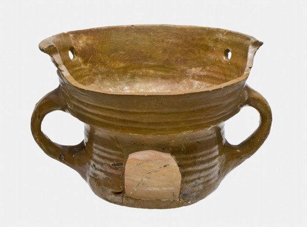 Pottery stove or stove, mortar model with two standing ears, chafing soil found ceramic earthenware glaze lead glaze, hand