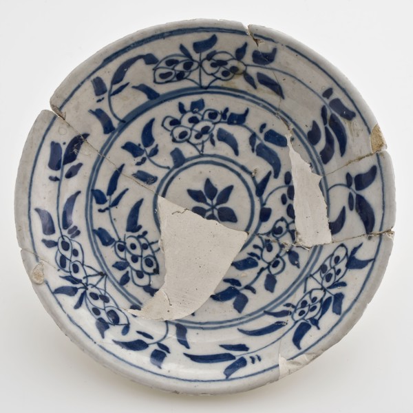 Small faience dish on stand with blue floral decor inside circles, dish plate tableware holder soil find ceramic earthenware