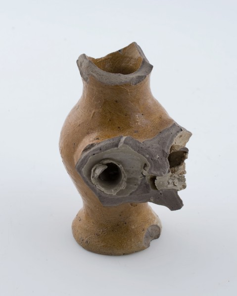 Fragment stoneware triplet jug of gray earthenware with salt glaze, jug be found on the bottom of the earthenware stoneware