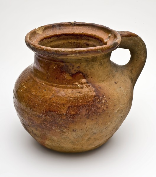 Pottery chamber pot, belly model on stand with high soul, pot holder sanitary soil find ceramic earthenware glaze lead glaze