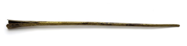 Yellow meat steward, four-part end, meat stalk soil found copper metal, beaten sawn yellow copper meat stew Conical pin