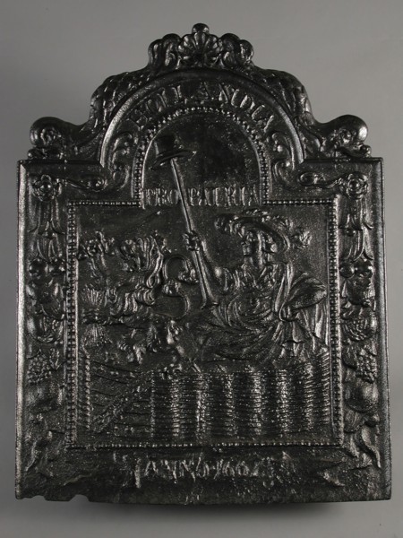 Fireback Dutch Virgin in garden, year 1667 and Hollandia Pro Patria, hob plate cast iron, cast Rectangular bow at the top.