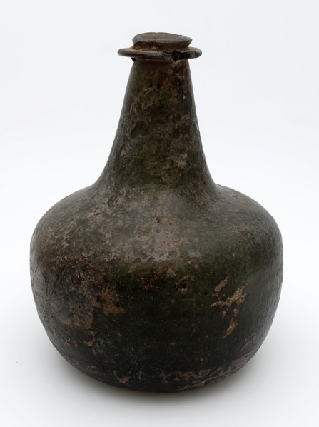 Belly bottle, belly bottle bottle holder soil find glass, under shoulders) to flat shoulders and rejuvenated neck with imposed