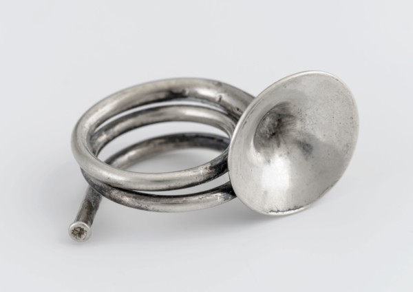zilversmid, Silver miniature horn, horn musical instrument sound medium doll toy relaxation medium miniature model silver, Horn