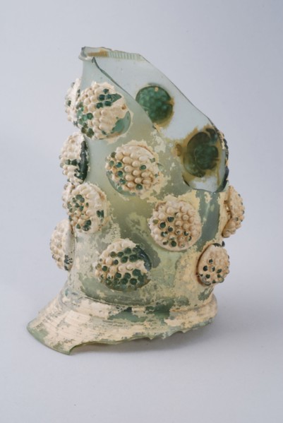 Fragment of soil and stem of roemer, roemer wineglass drinking glass drinking utensils tableware holder soil find glass forest