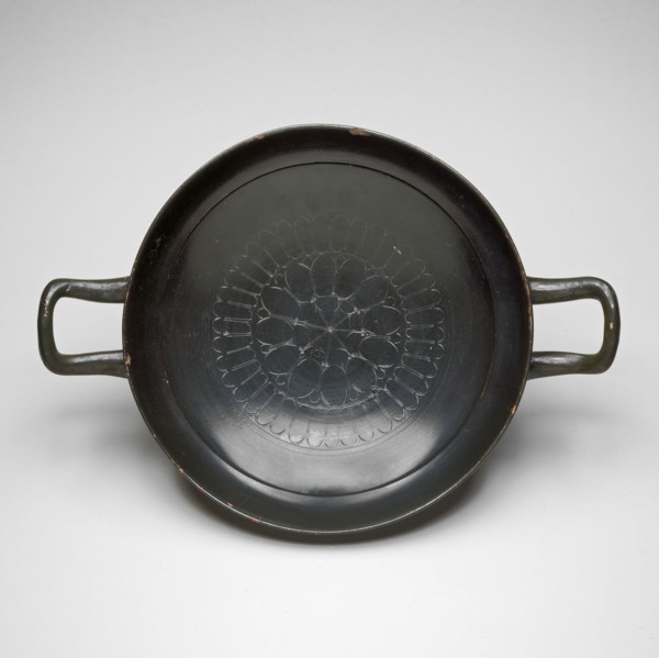 Stemless Kylix (Drinking Cup), about 460/450 BC, Greek, Athens, Cales, terracotta with incised