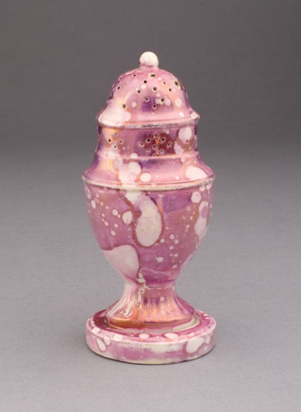 Salt or Pepper, 1810/20, England, Sunderland, Sunderland, Lead-glazed earthenware with lustre