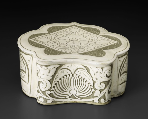 Cloud-Shaped Pillow with Peony Scroll, Northern Song dynasty (960–1127), late 10th/early 11th