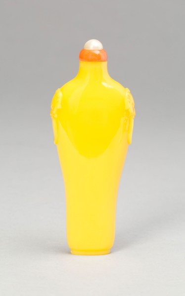 Snuff Bottle with Mock Lion Mask Handles, Qing dynasty (1644–1911), 1730–1790, China, Imperial