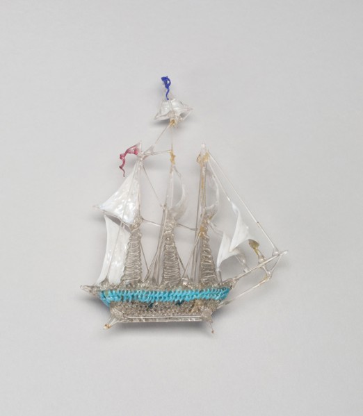 Sailboat, 18th century, Nevers, France, Glass, lampwork (verre de Nevers), metal armature, H. 7 cm
