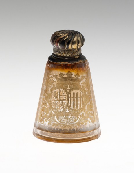 Flask, c. 1730, Bohemia, Czech Republic, Bohemia, Glass with engraved gold leaf decoration, 8.6 × 5