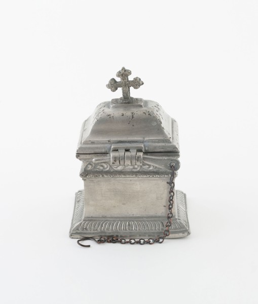 Chrismatory, c. 1760, Paris, France, Paris, Pewter, 10.2 x 5.4 x 6.4 cm (4 x 2 1/8 x 2 1/2 in.)
