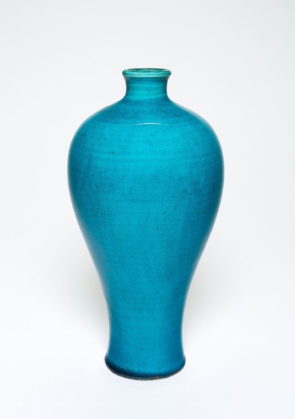 Bottle Vase (Meiping), Qing dynasty (1644–1911), Qianlong period (1736–1795), China, Porcelain with