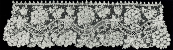 Cuff, 1880s/90s, Belgium, Belgium, Cotton, mixed lace: bobbin part lace of a type known as