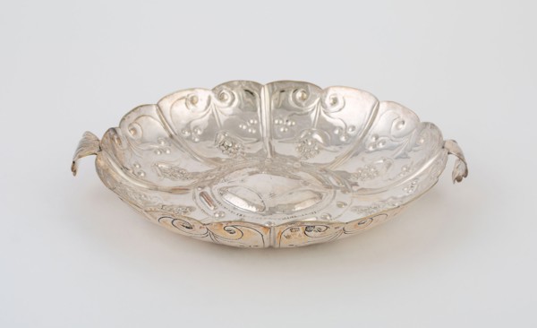Sweetmeat Dish, 1631/32, London, England, Silver, 3.2 × 22.2 × 19.4 cm (1 1/4 × 8 3/4 × 7 5/8 in.)