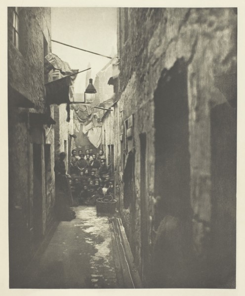 Close No. 118 High Street, 1868, Thomas Annan, Scottish, 1829–1887, Scotland, Photogravure, plate 6