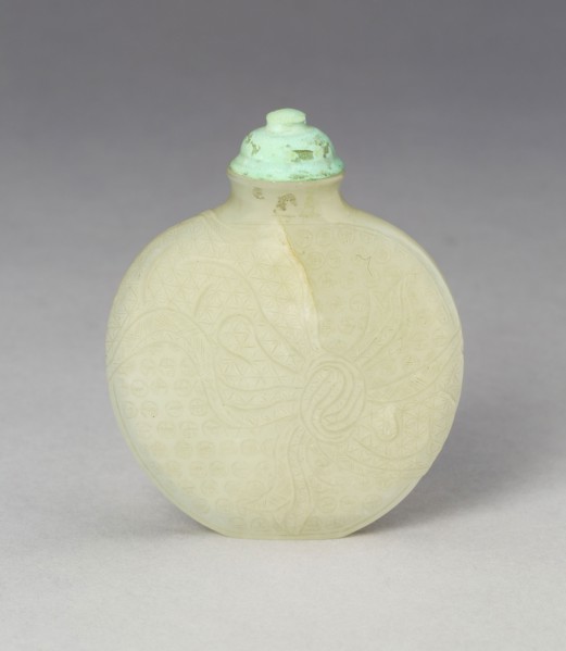 Snuff Bottle with Tied Ribbons, Late 18th century, India, Mughal, India, Jade with carved