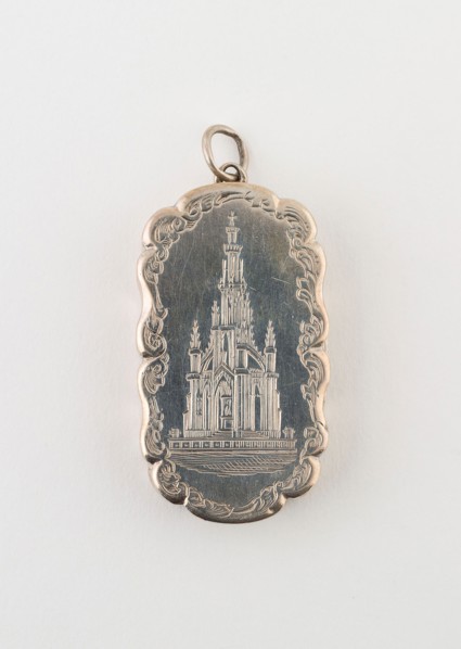 Vinaigrette with View of Sir Walter Scott Memorial, c. 1876/77, Marked FM, Birmingham, England,