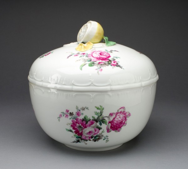 Punch Bowl, c. 1780, Berlin Porcelain Manufactory (Königliche Porzellan-Manufaktur im Berlin),