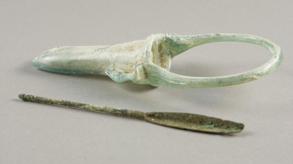 Cosmetic Container and Applicator, 4th century AD, Roman, Eastern Mediterranean, Italy, Glass and