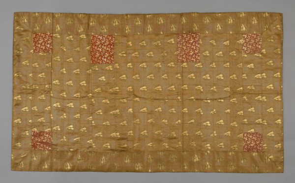Kesa, late Edo period (1789–1868), mid–19th century, Japan, Silk and gold-leaf-over-lacquered-paper