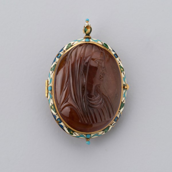 Double-Sided Pendant with Jesus and Virgin, Cameo: 1700/1800, mount: 17th century, European,