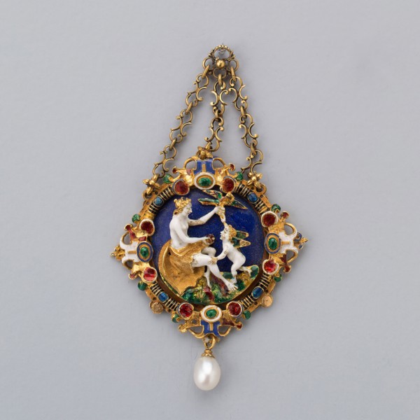 Pendant with Venus and Cupid, third quarter of the 19th century, Northern European, Europe, Gold,