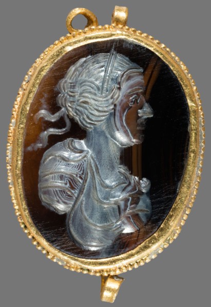 Pendant with an Intaglio of the Head of a Woman, 16th century, European, Europe, Gold and