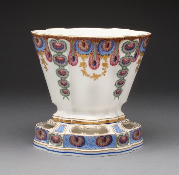 Vase, 1761, Sèvres Porcelain Manufactory, French, founded 1740, Painted by: Louis-Jean Thévenet,