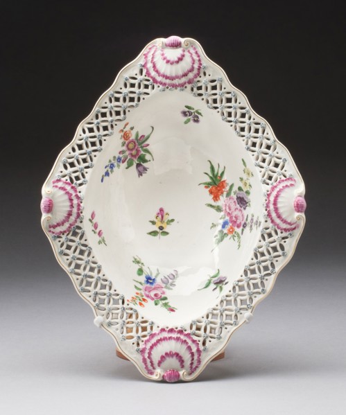 Dish, c. 1770, Worcester Porcelain Factory, Worcester, England, founded 1751, Worcester, Soft-paste