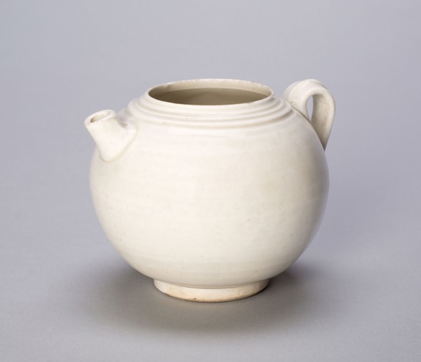 Globular Ewer, Five Dynasties period (907–960) or Northern Song dynasty (960–1127), c. 10th/11th